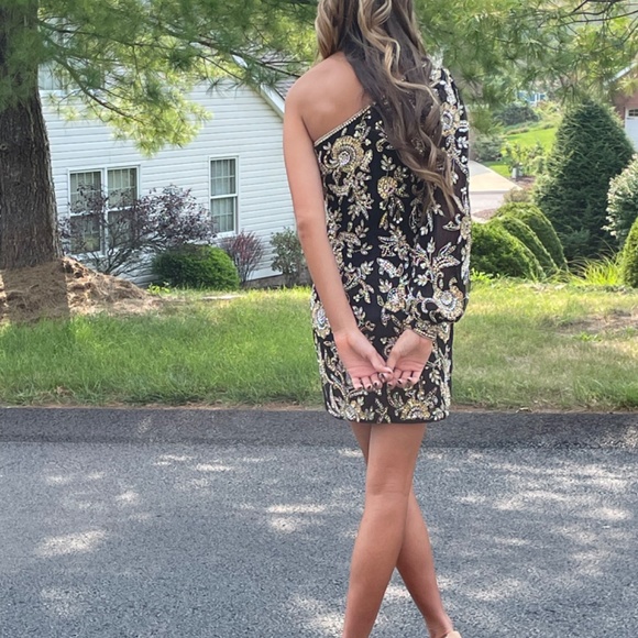 Sherri Hill black and gold cocktail size 0 - Picture 2 of 2